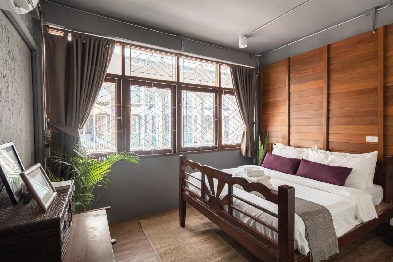 Better Moon Guesthouse Bangkok Exterior photo