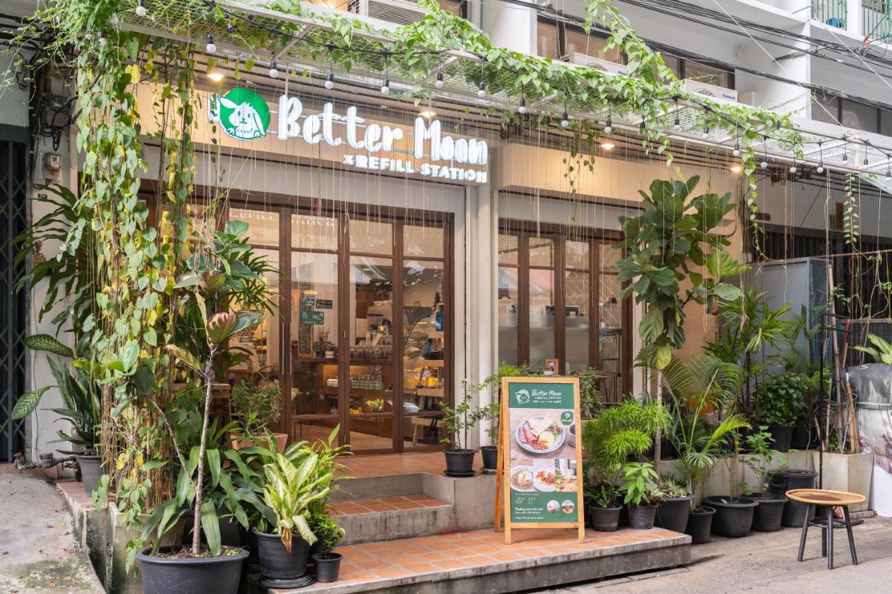 Better Moon Guesthouse Bangkok Exterior photo